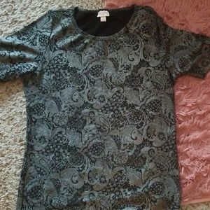 Shirt lularoe elegant